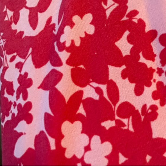 New York & Company stretch pink leafy floral crossover dress Size M - Picture 2 of 10
